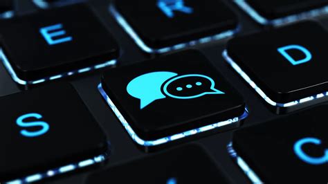 How Does Live Chat Work on a Website: An Insight into Real-Time Communication